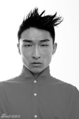 组图：韩裔小眼丑帅男模 另类东方面孔西方走红