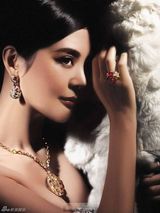 组图：李鑫雨演绎珠宝大片展示性感与奢华