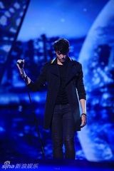 组图：梦之声12强争霸战 James首发引导师分歧