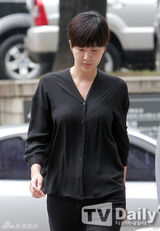 组图：韩星张美仁爱憔悴出席涉药案第7次庭审