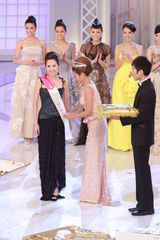 组图：2012港姐竞选现场 岑杏贤获最上镜小姐奖