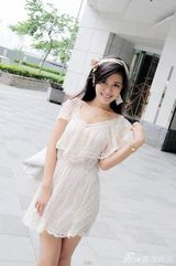 组图：张茆最新50张妩媚靓照 清纯白裙楚楚动人