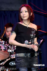 幻灯图：林晓培发专辑劲装亮相 劲歌热舞激情四射