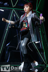 组图：少女时代打榜两连冠 2NE1回归女团争霸