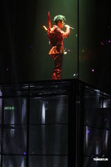 高清组图：许志安香港性感开唱 郑秀文现身不许求婚