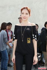 组图：台湾民众反核游行 阮经天许玮宁等助阵