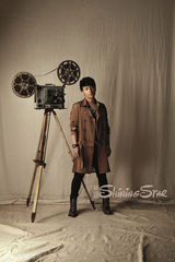 组图：陈志朋拍杂志大片书写艺术人生