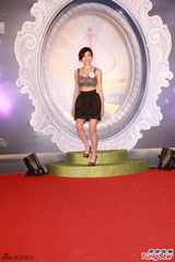 组图：20位候选港姐首晤传媒 佳丽现场展风姿