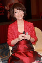 组图：蔡琴不知刘家昌离婚 赞刘嘉玲穿衣不重样