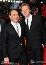 高清组图：《商海通牒》首映 史派西杰瑞米型男斗帅