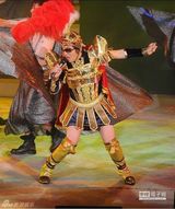 组图：高凌风生前旧照帅气 患癌后满头白发