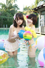 组图：SNH48比基尼写真曝光 湿身戏水大秀爆乳