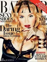 组图：麦当娜爆乳装女王范 黑色网袜透肉臀