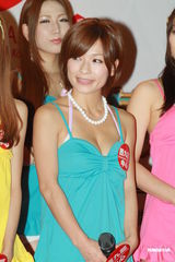 组图：吉泽明步苍井空等香港热舞 下一站台湾巡演