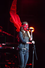 组图：陈绮贞北京开个唱 歌迷热情频返场