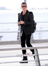 组图：《IRIS2》赴匈牙利取景 李多海等亮相机场