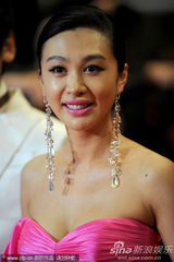 幻灯图集：《日照重庆》戛纳首映 王小帅获最高礼遇