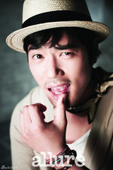 高清组图：《钱的味道》金强宇杂志写真帅气性感