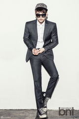 高清组图：徐仁国拍时尚写真 冷酷眼神魅力十足