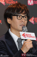 组图：东方神起等热歌劲舞助阵韩KM台新节目