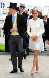 高清组图：威廉王子和凯特公主亮相英国马场看赛马