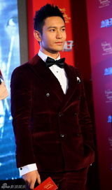 组图：《血滴子》黄晓明天狼蜡像揭幕