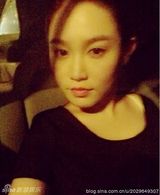 组图：好声音那英组冠军萱萱美艳私照 红唇性感