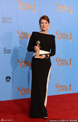 组图：朱丽安-摩尔凭《规则》获迷你剧最佳女主