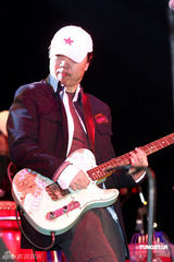 高清：摇滚教父崔健赴台开唱 推崇罗大佑音乐才能 