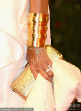 组图：威尼斯女星配饰盘点 钻石珍珠闪耀珠光宝气