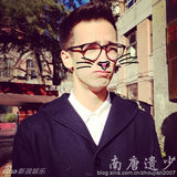 组图：韦唯19岁混血儿子帅气照 优异成绩考北大