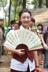 组图：唐一菲澄清怀孕传闻 祝福姚晨爱子