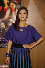 组图：陈意涵出席活动自嘲金马红毯礼服尺度小