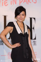 组图：陈妍希低胸V领秀性感 称柴智屏是好姐姐