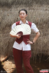 组图：唐一菲澄清怀孕传闻 祝福姚晨爱子