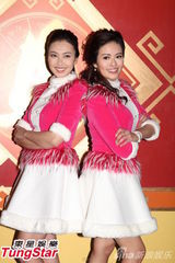 组图：黄子华田蕊妮视帝视后喜相逢