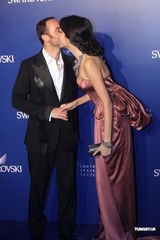 组图：黄立行否认与徐静蕾婚讯 称妨碍结识新女生