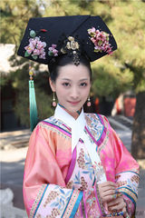 组图：《甄嬛传》曝剧照 孙俪陶昕然姐妹变仇敌