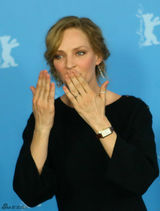 组图：拉斯冯提尔抗议戛纳 拉博夫套纸袋走红毯