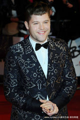 幻灯：全英音乐奖红毯星光熠熠 Lady Gaga雷人依旧