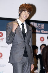 高清组图：朴政珉演台湾偶像剧 《翻糖花园》发布