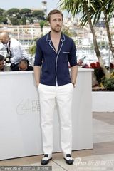 高清图：《亡命驾驶》发布会 高斯林潮范“睡衣”