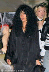 组图:群星惊悚亮相万圣节派对莱昂纳多变蒙面人