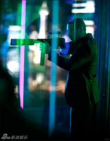 组图：《007：天降杀机》片场照 邦德帅气无人及