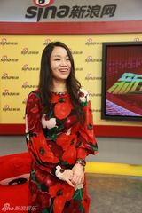 组图：吴虹飞获释后首露面 炸建委因出专辑不顺