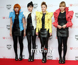 组图：2NE1李瑶媛等出席时尚品牌发布会