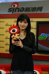 组图：孟庭苇方季韦做客 昔日玉女面容娇俏