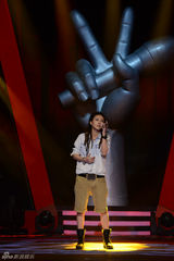 组图：好声音第四场学员曝光 东北女汉子抢眼