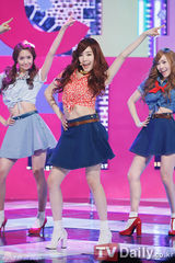 组图：MCountdown公开现场 少女时代重磅回归