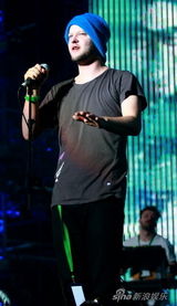 高清：热波第二天Does it offend you,yeah？演出